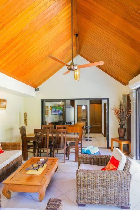 Villa Tropicale Balinaise Intimiste Grand Bay Luaran gambar